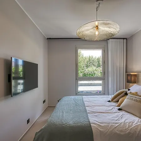 Apartment Luxury Flat With Balcony - Center *